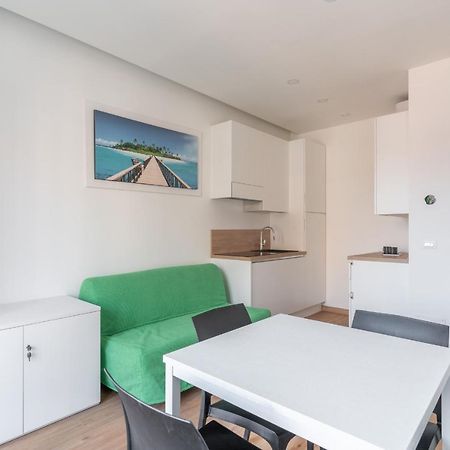 Cimiano Suite 21, New Apartment Мілан Екстер'єр фото