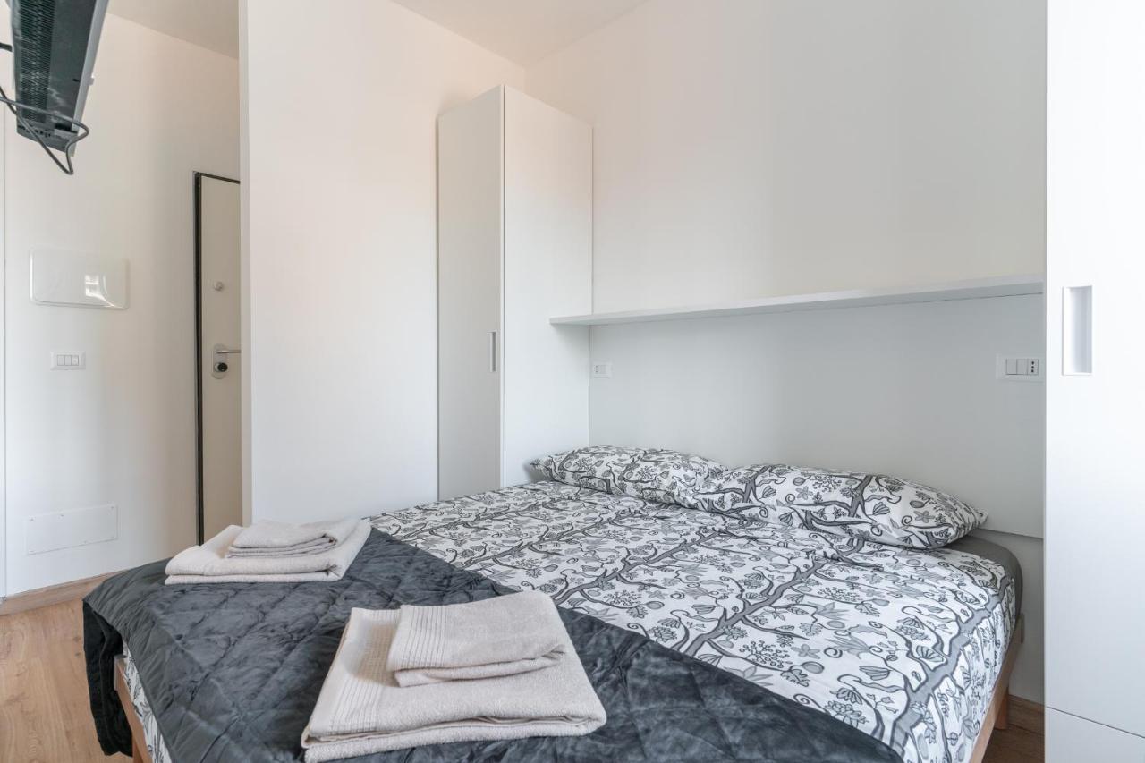 Cimiano Suite 21, New Apartment Мілан Екстер'єр фото